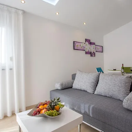 Adrion Aparthotel-2