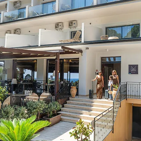 Al Pescatore Suites-3