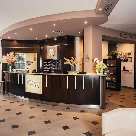 Euro Hotel-2