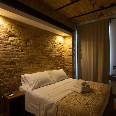 AL 54 Accommodation-2