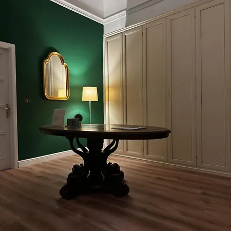 Interno ventidue-2