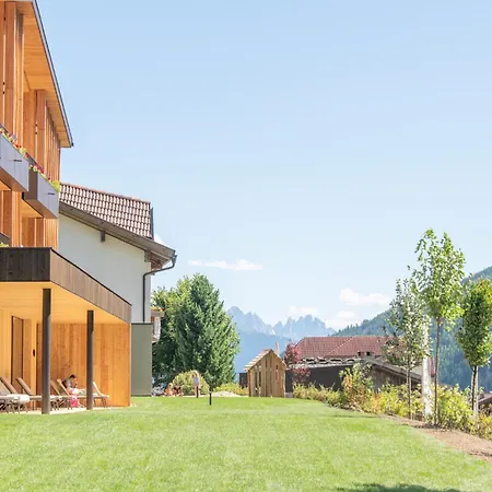 Linara Mountain Family Stay-3