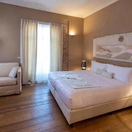 Rocche Costamagna Art Suites-3