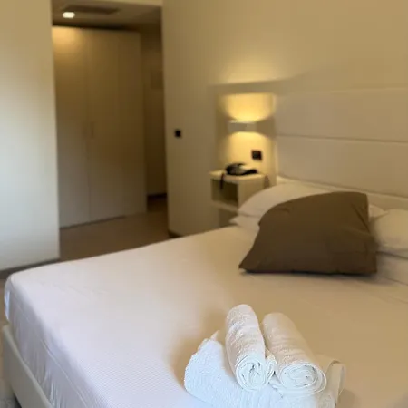 Hotel Twins-3