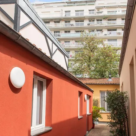 Fondary Family Residence-2