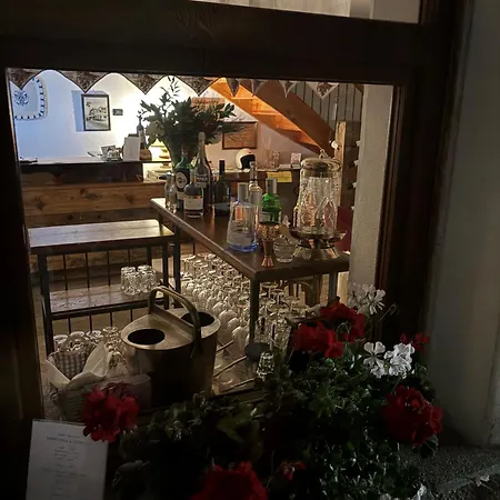 Albergo Aprica Garni-3