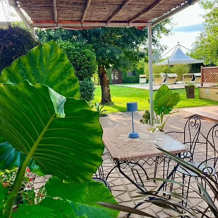 I Lecci Guesthouse-2