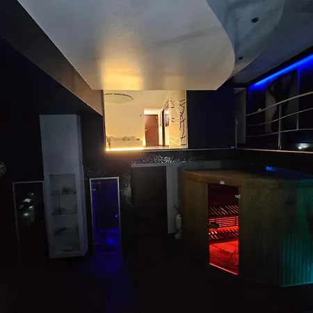 Christian'S Suites & Spa-3