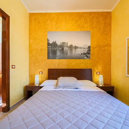 E-Room 42-2