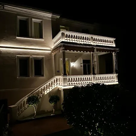 B&B Villa Margherita - Luxury Rooms In Padua-3