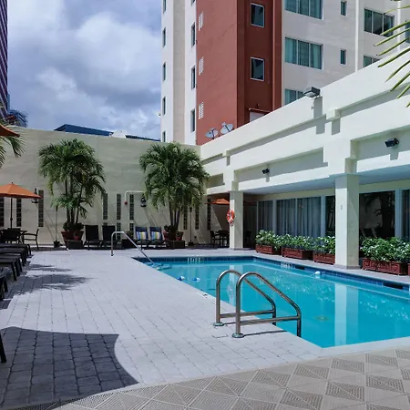 Holiday Inn Hotel Port Of Miami-Downtown By Ihg-3