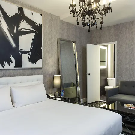 Square Hotel At Times Square-2