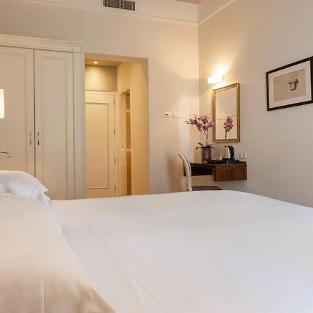 Hotel Embassy-2