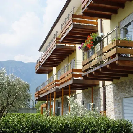 Residence Rivachiara (check-in at Hotel Riviera in Viale Rovereto, 95)-2
