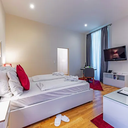 The Levante Rathaus Apartments-2