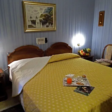 Hotel Accursio-3