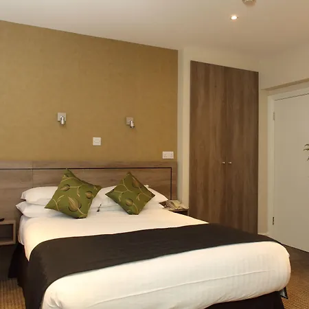 Kensington Gardens Hotel-3