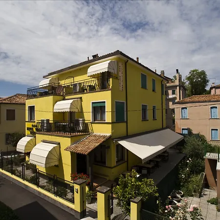 Hotel Villa Tiziana-2