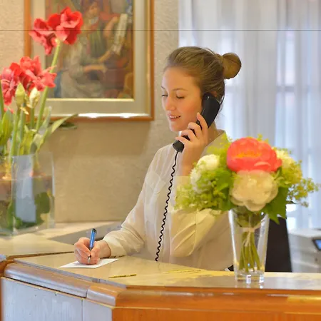 Hotel Renoir Montparnasse-3