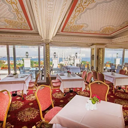 Deluxe Golden Horn Sultanahmet Hotel-3