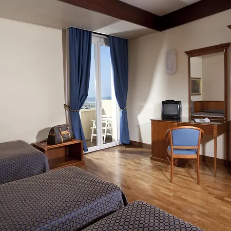 Hotel Bellevue By Oasigroup Hotels-3