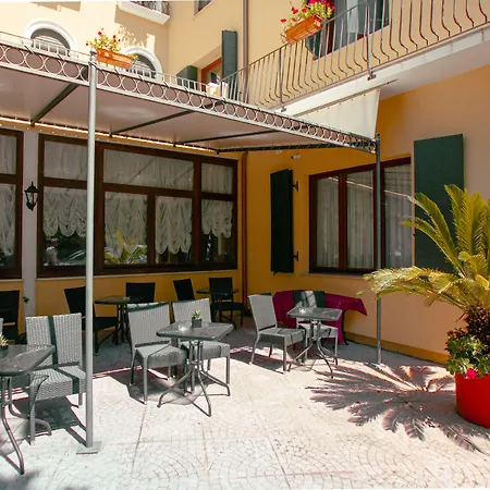 Hotel Villa Edera-2
