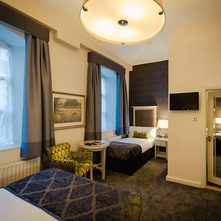 Hotel Isaacs Cork City-3