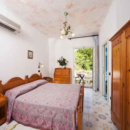 Hotel Giardino Delle Ninfe E La Fenice-3