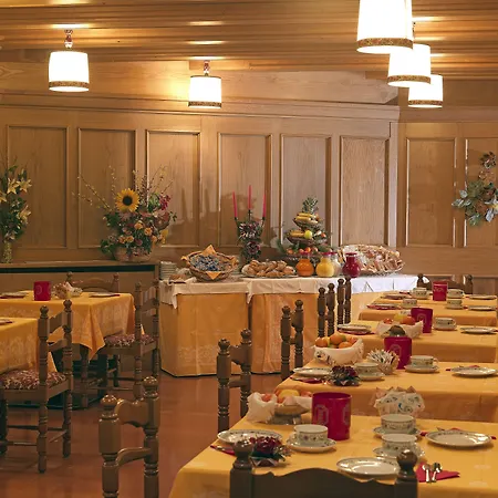 Hotel Pinzolo-Dolomiti-3