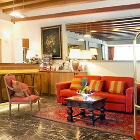 Pinewood Hotel Rome-3