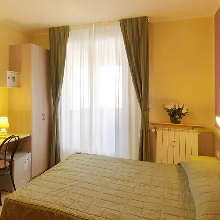 Hotel Arco Romana-3