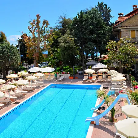 La Riserva di Castel d'Appio- Charme&Relax-3