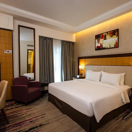 Golden Tulip Media Hotel-3
