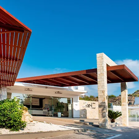 Zoes Hotel & Suites-3