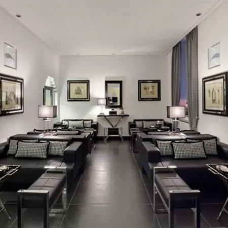 LHP Hotel Napoleon-3