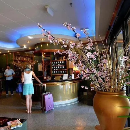 Hotel La Superba-3