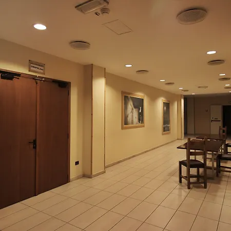 Hotel Majesty Bari-3