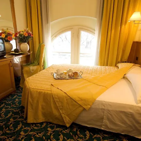Hotel Cinque Giornate-2
