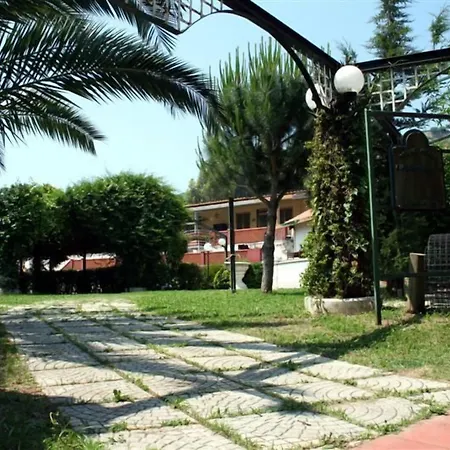 Tennis Hotel-2