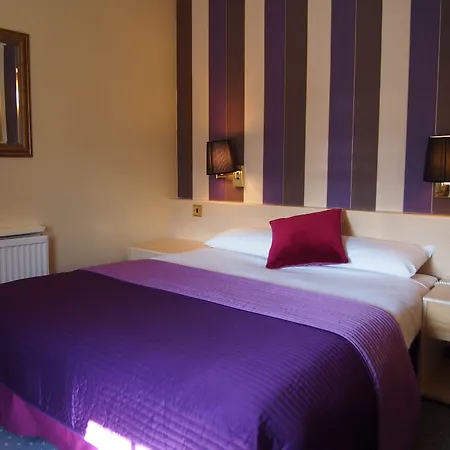 Thistle Hotel-3