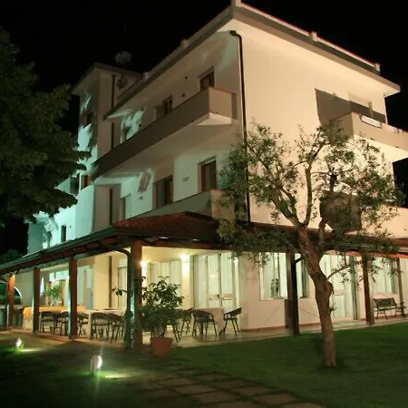 Hotel La Bussola-3