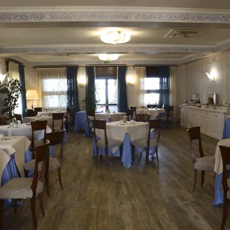 Hotel Lugana Parco Al Lago-2