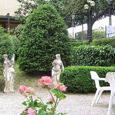 Grand Hotel Milano-2