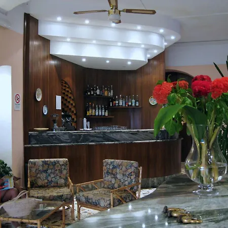 Hotel Laura-2