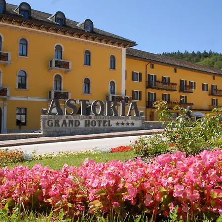 Grand Hotel Astoria-2