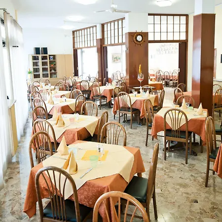 Hotel Milan-3