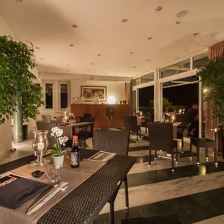 Hotel Excelsior-3