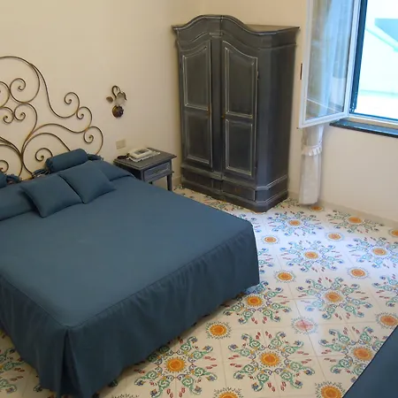 Hotel Alfonso A Mare-2