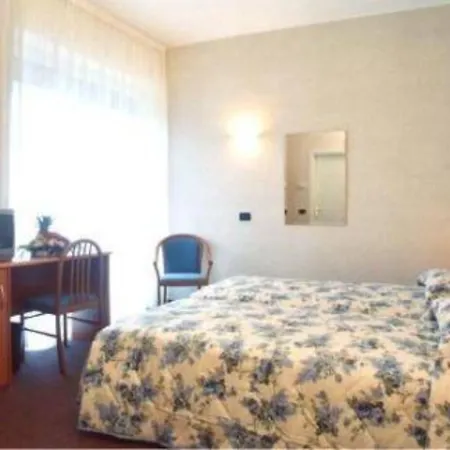 Hotel Engadina-2
