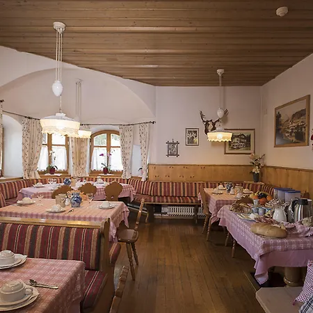Hotel Waldheim Belvedere-2